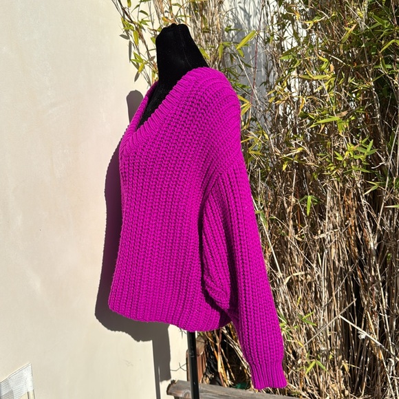 TOPSHOP Bold Oversize Chunky Knit V-Neck Bright Purple Sweater Size S - Picture 2 of 8
